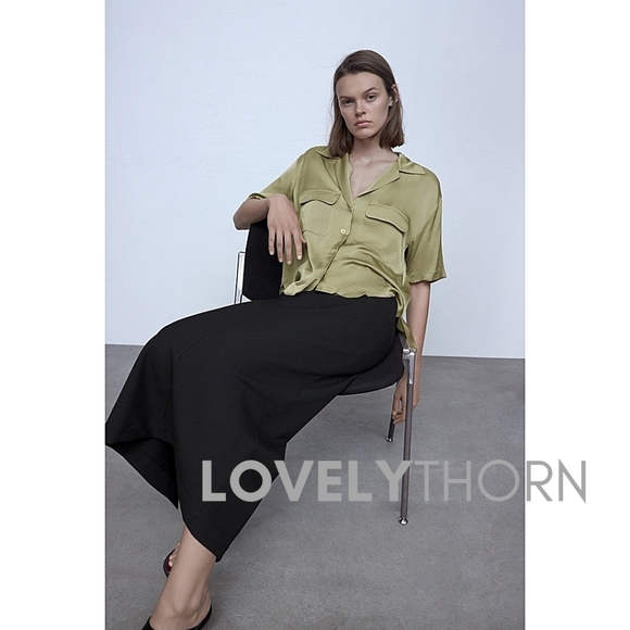 ZARA // satin effect button down short sleeve relaxed pocket top - Picture 5 of 9